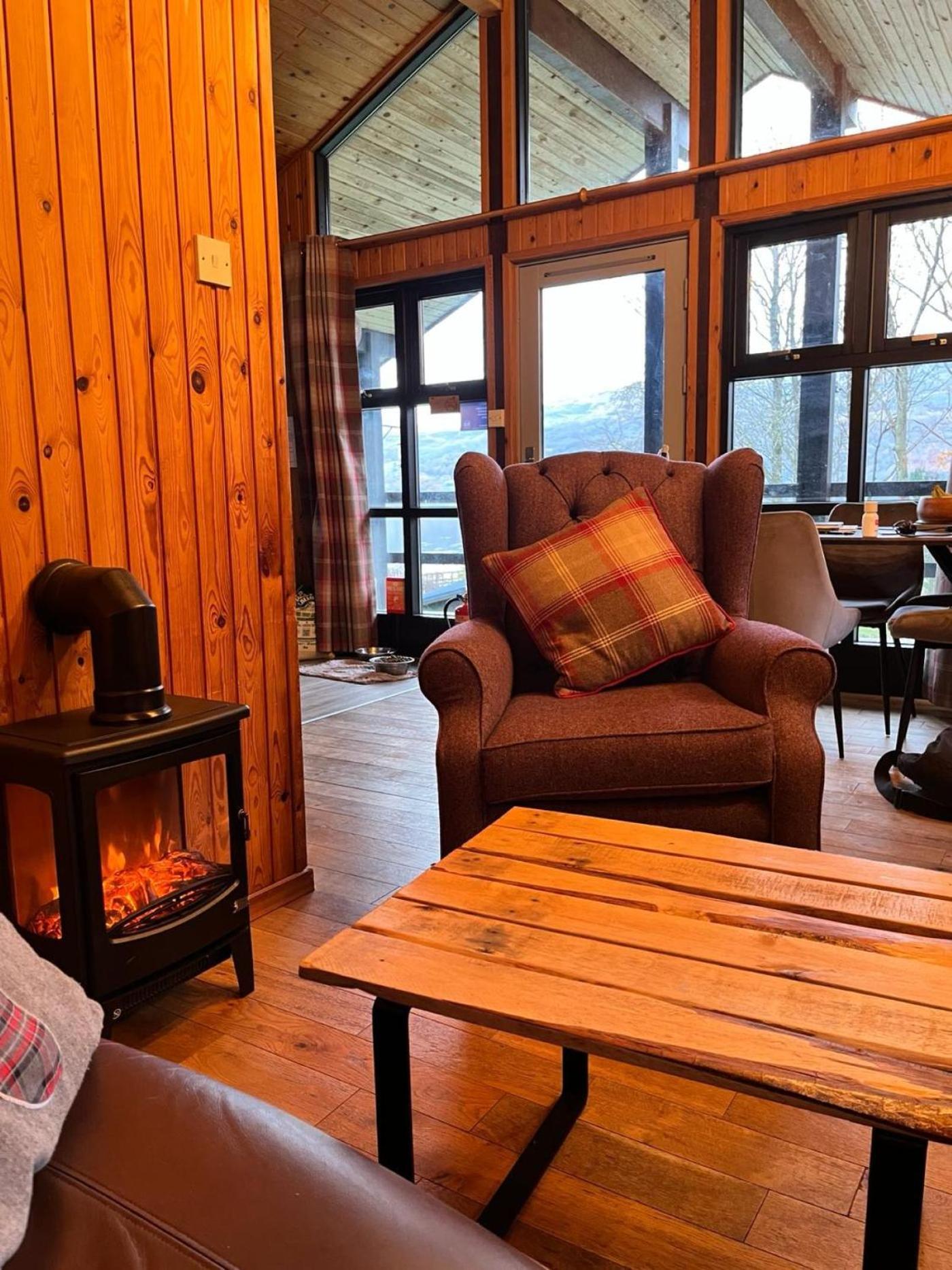 Milton Bay Luxury Lodge Wrapped In Exceptional Scenery Morenish Bagian luar foto